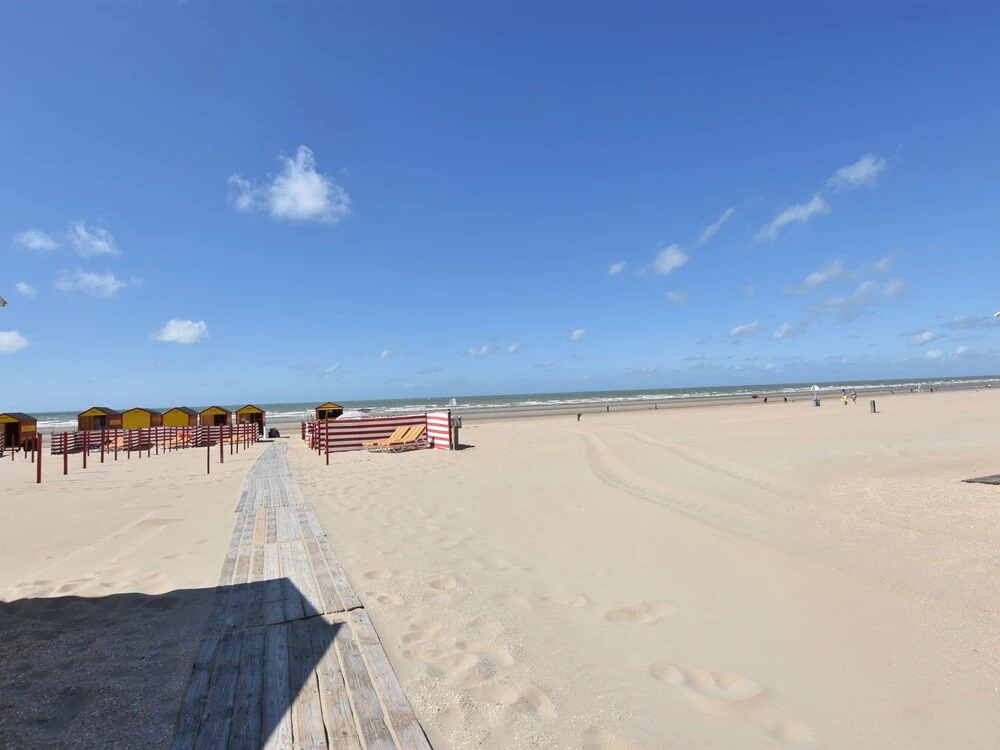Simplistic Apartment in De Panne near Sea Beach
