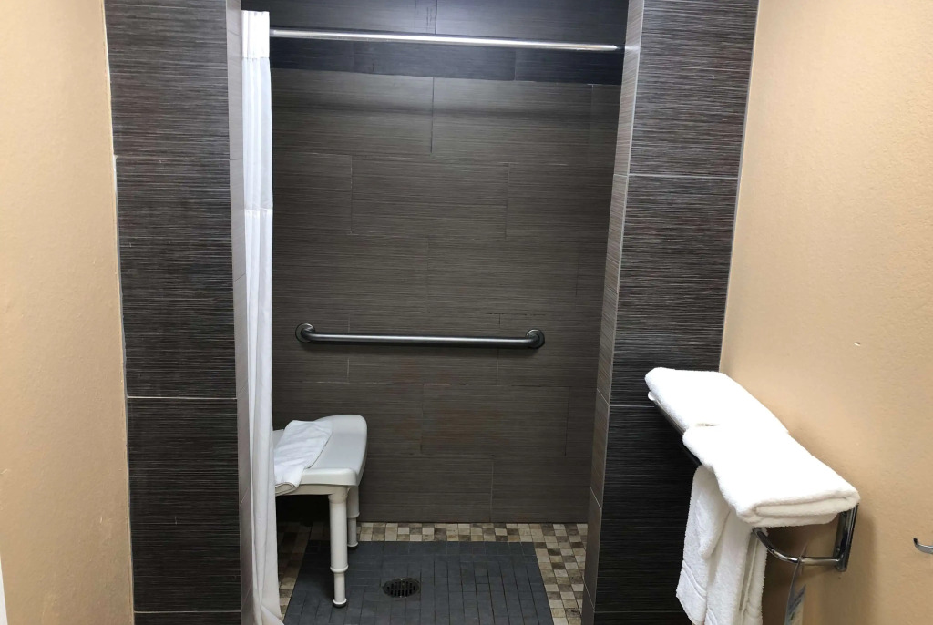 Days Inn by Wyndham Columbus