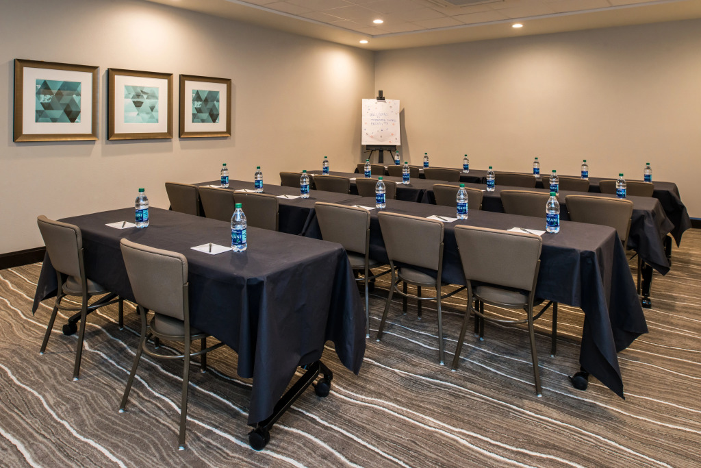 Staybridge Suites - Pecos by IHG