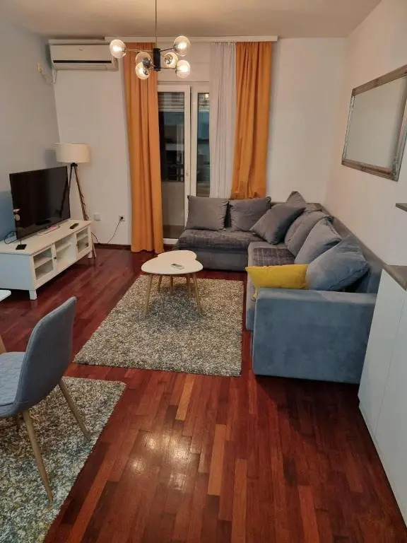 5 star apartment