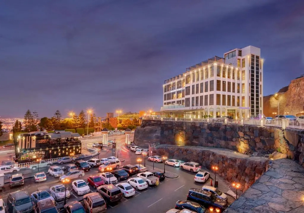 Sarwat Park Hotel
