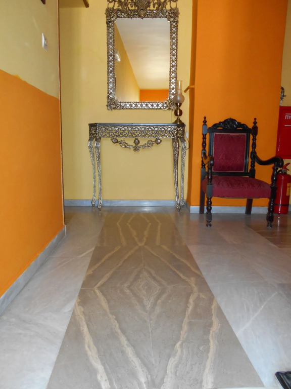 Byron Traditional Hotel