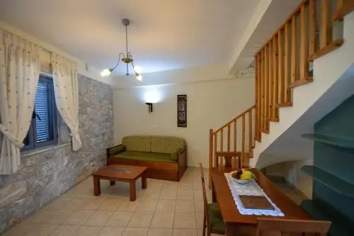 Taletos Apartments & Studio