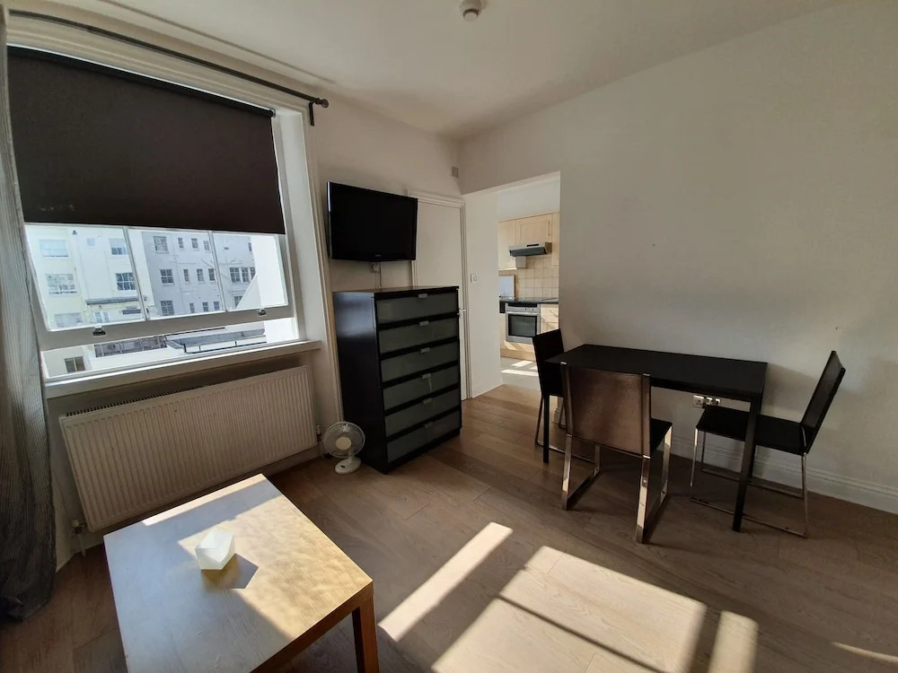 Studio Apartment in South Kensington 16
