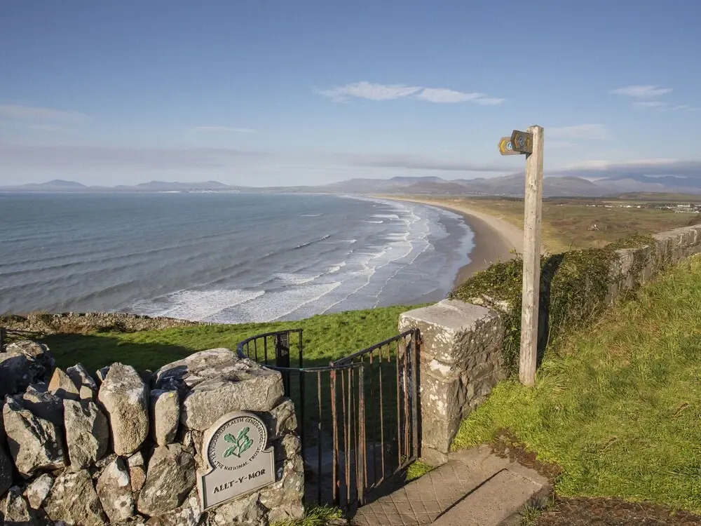 Tyn y Clawdd