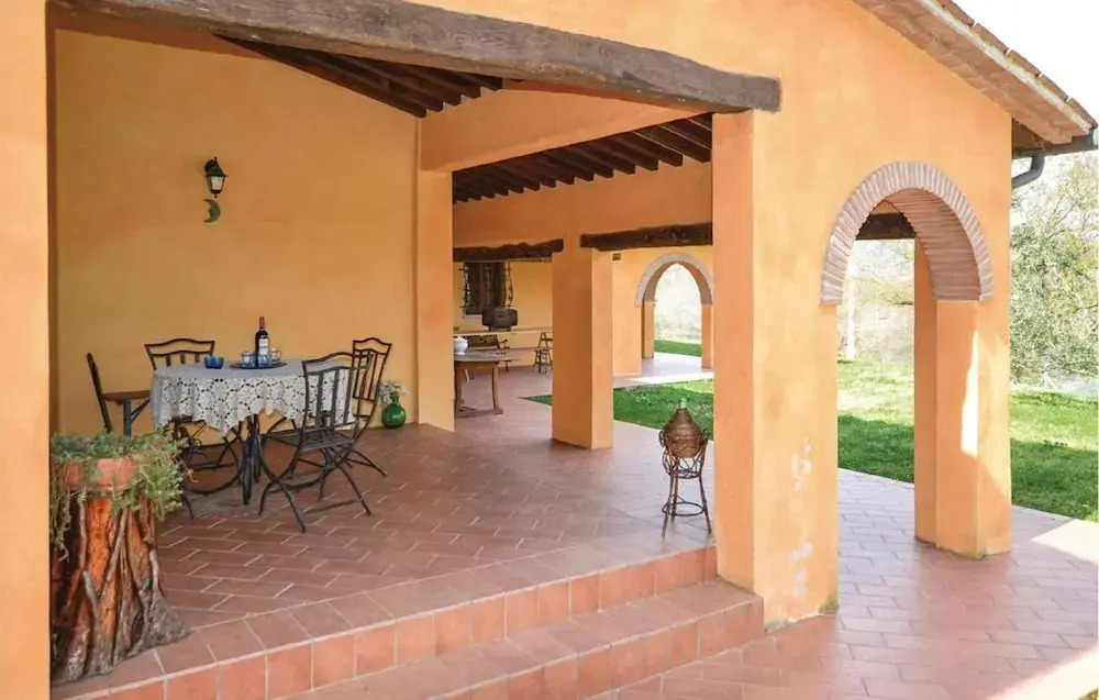 Villa in Montalbano with Scenic Views