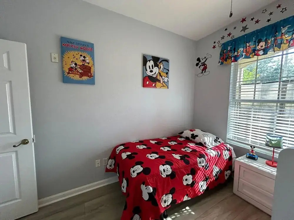 Stunning 3 Bedroom Condo Renovated 2024