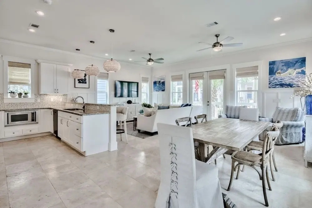 Green Wave by Southern Vacation Rentals
