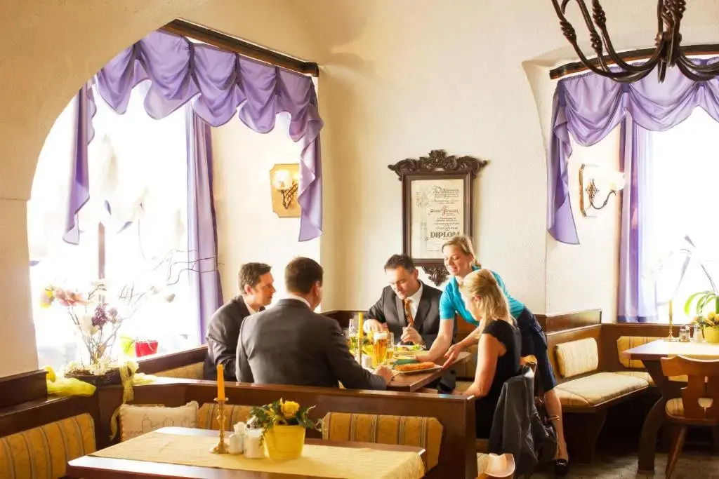 Hotel Friesacherhof
