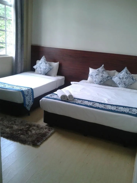 Bird's Nest Hotel