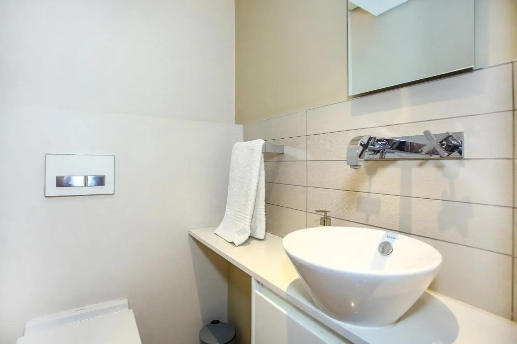 Melrose Arch Luxury Apartment