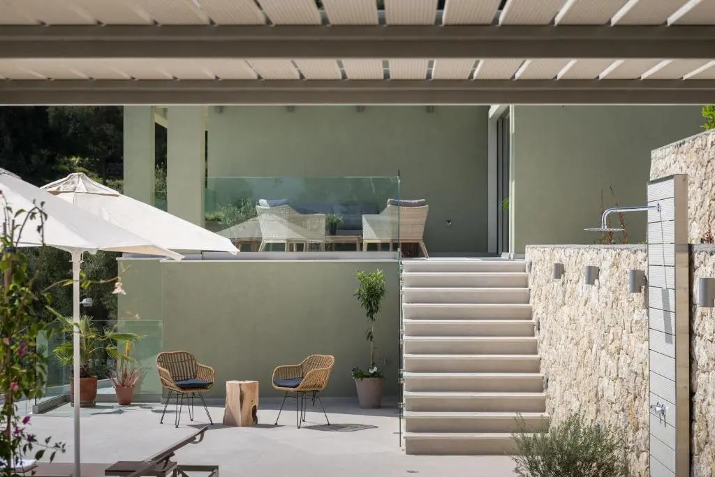 paleo villas