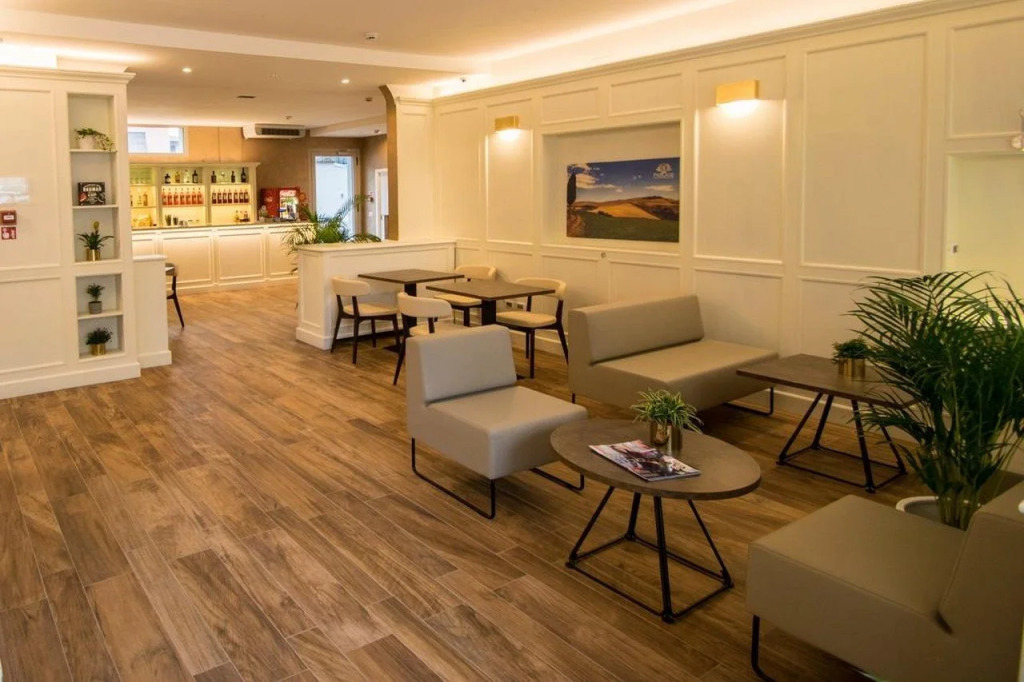 Hotel Perlage Florence -with Private Parking & Fast Wifi