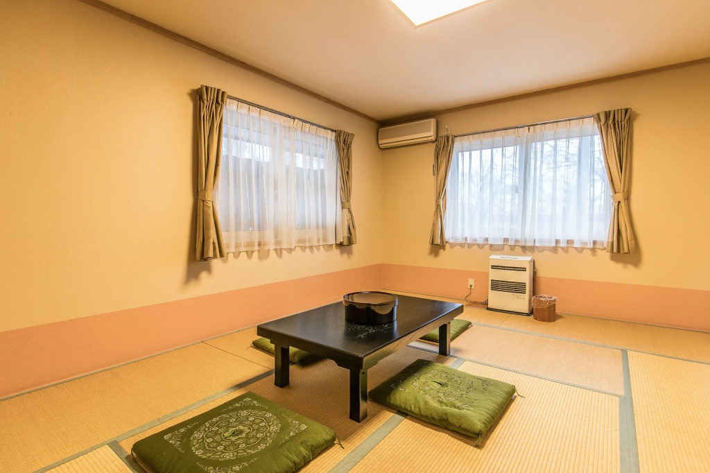 Petit Hotel Enchante