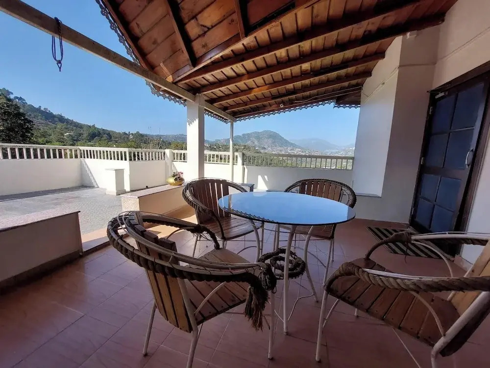 Alinda House Naukuchiatal by THE GHAUR