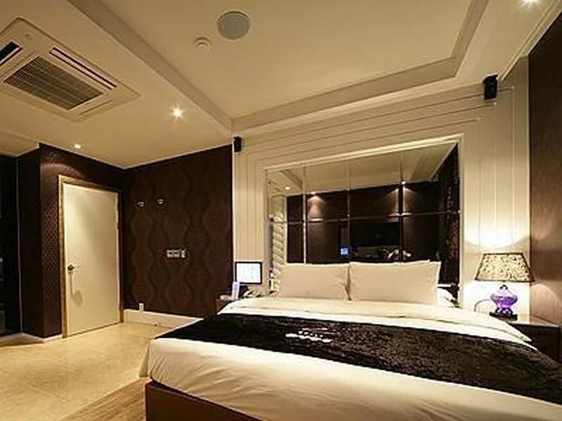 Ever Tourist Hotel