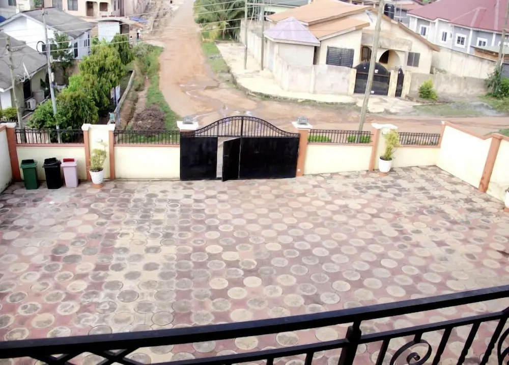 Lovely Apartment Bargain Rate, Accra, Ghana