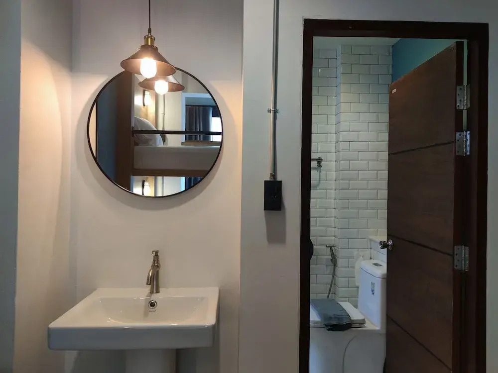 N5 Ratchawong Hostel