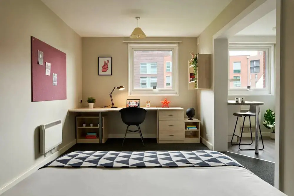 For Students Only - Central Quay