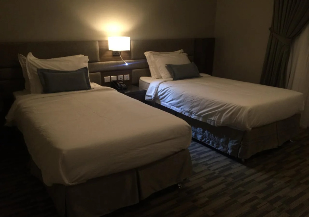لورين للشقق المخدومة الكورنيش - اقتصادى - Loren Served Apartments Al corniche - Economic