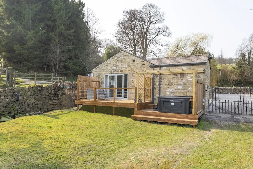 Throstle Nest Farm Lodges