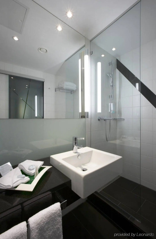 Holiday Inn Zürich Messe by IHG