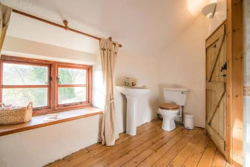 Colourmill cottage