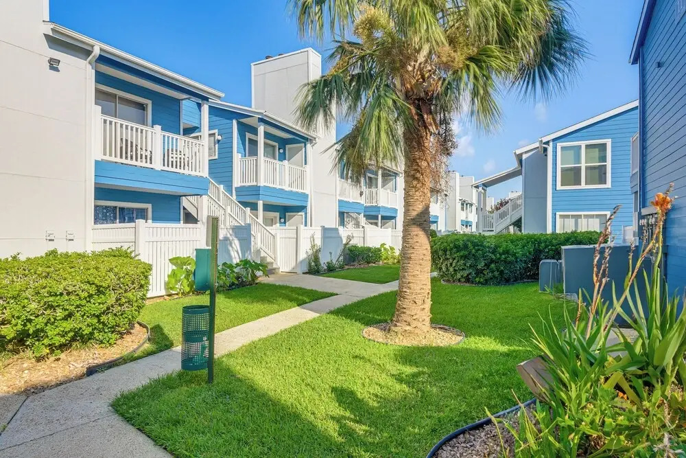 1/4 Mi to Seawall: Relaxing Galveston Condo!