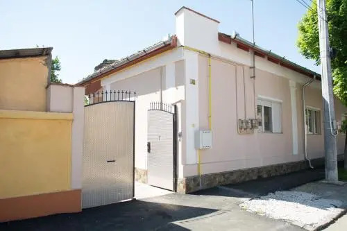 Yox Apartment 3