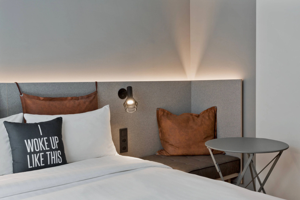 Moxy Frankfurt City Center