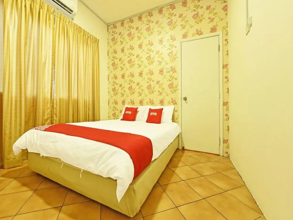 OYO Home 90453 Narasindo Pd Tiara Bay