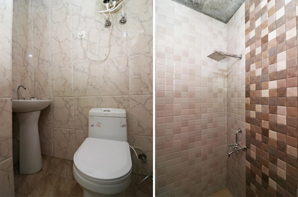 OYO 22825 Hotel Crown Stay inn