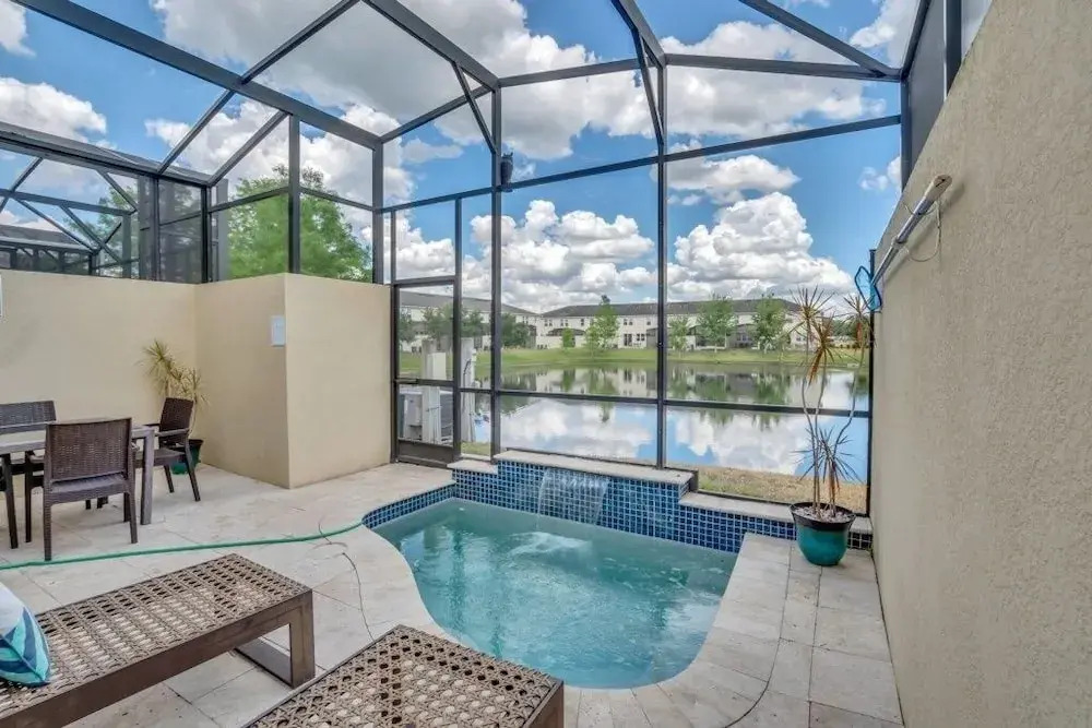 4 Bed Townhome With Private Pool Near Disney! 4 Bedroom Townhouse by Redawning