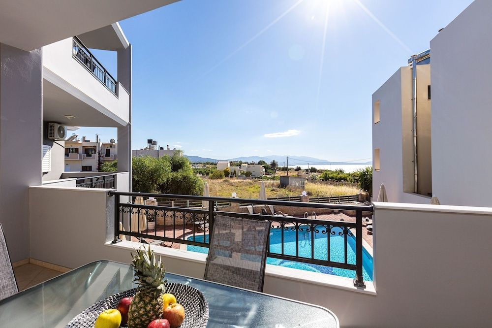 Helenas Aparthotel , Scaleta
