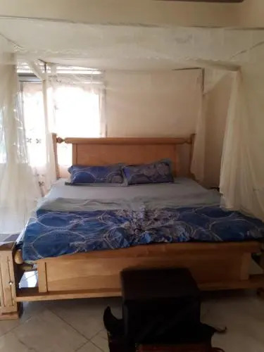 Pullman Home Stay