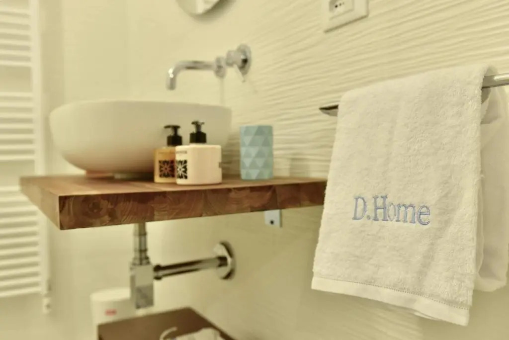 D Home B&B