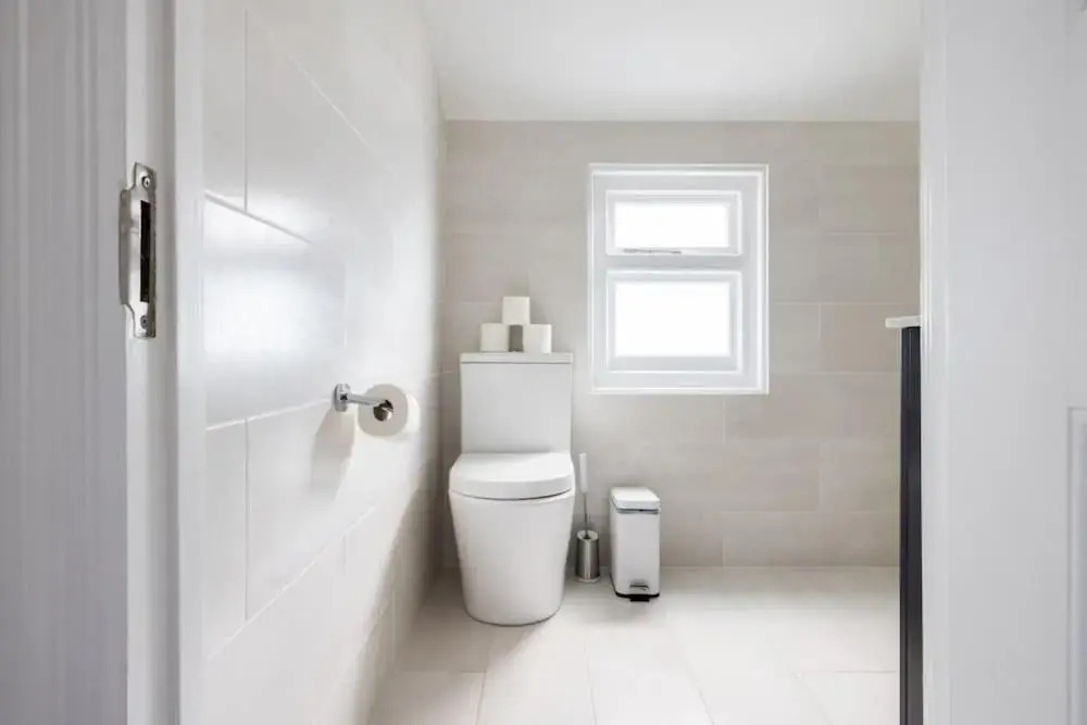 The Clapham Classic - Stylish 5bdr Family Home With Garden, London