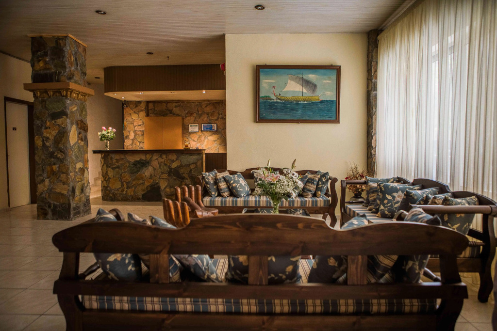 Roxani Hotel