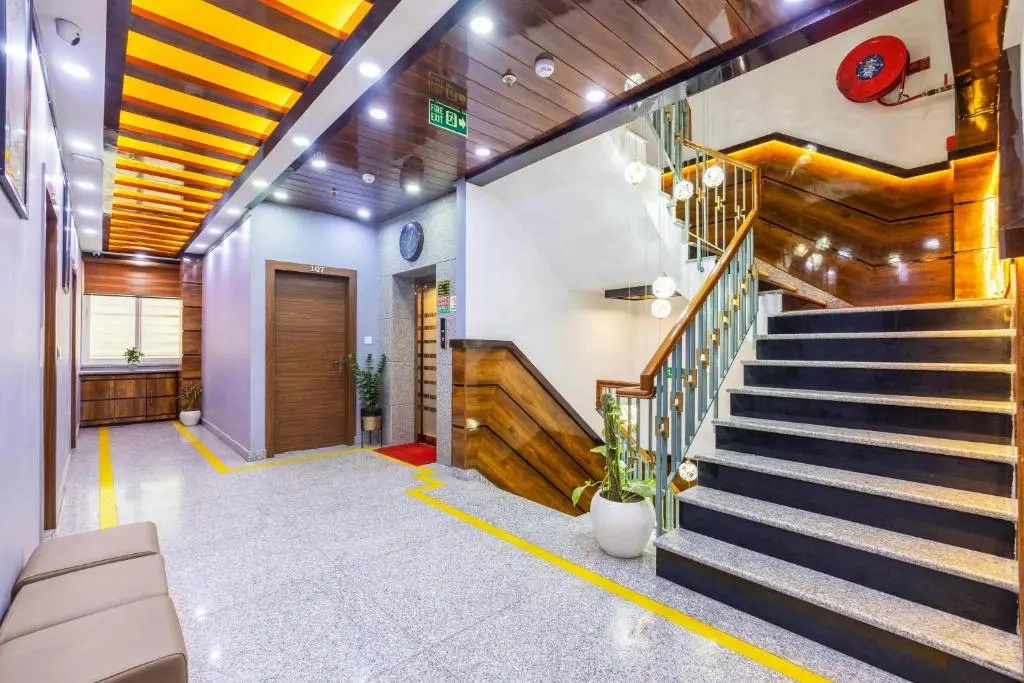 OPO Essential RODALI , Karol Bagh