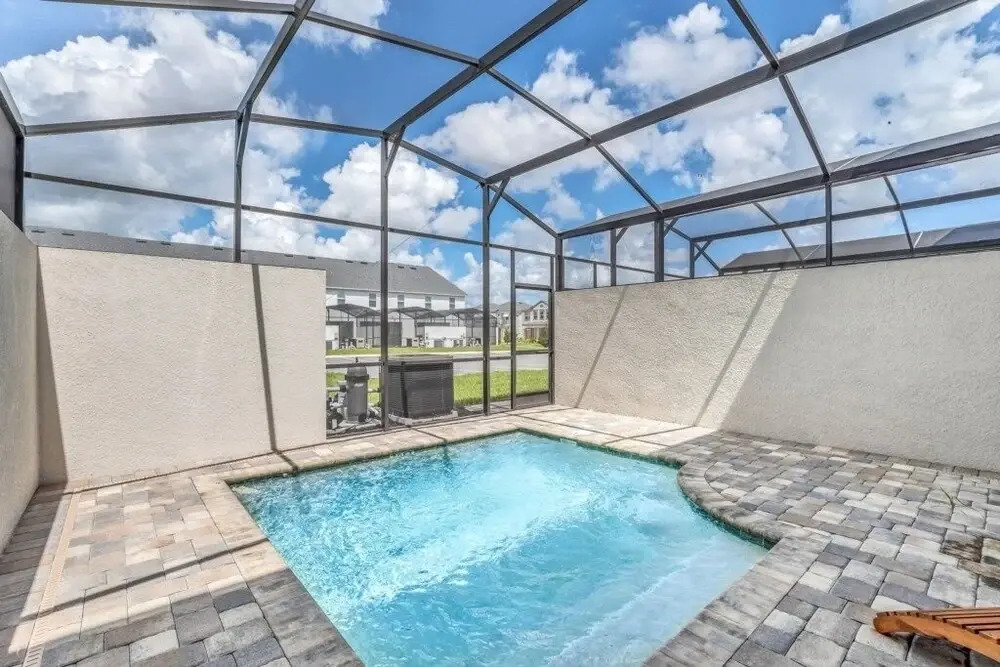 2182cooper 4 Bedroom Townhouse by Redawning