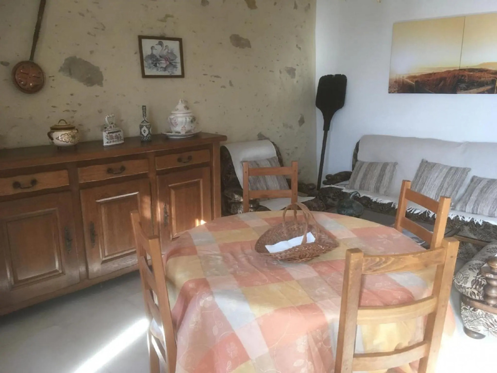 Quaint Holiday Home, Private Pool, close to Nougaro circuit