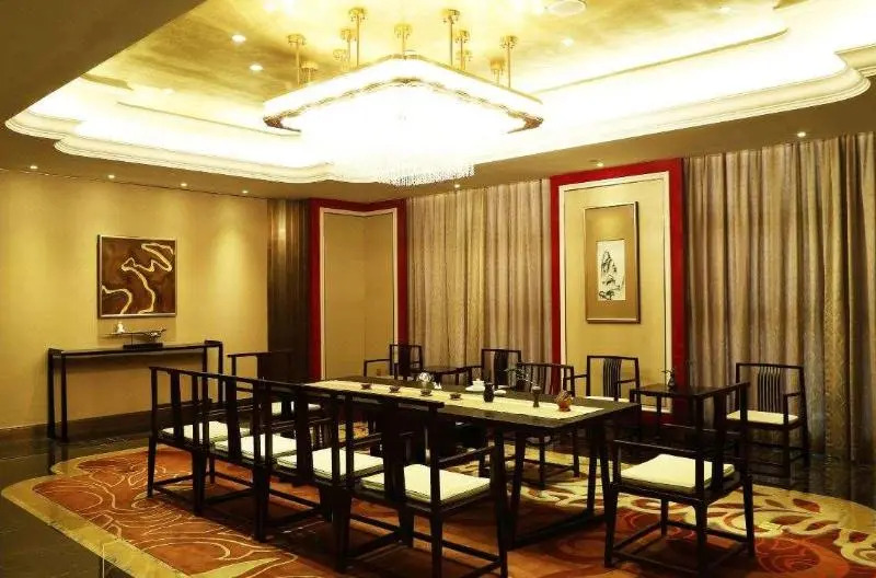 Hangzhou Bay Universal Hotel