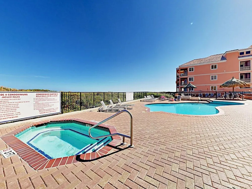 4400 Gulf Blvd Condo Unit 104