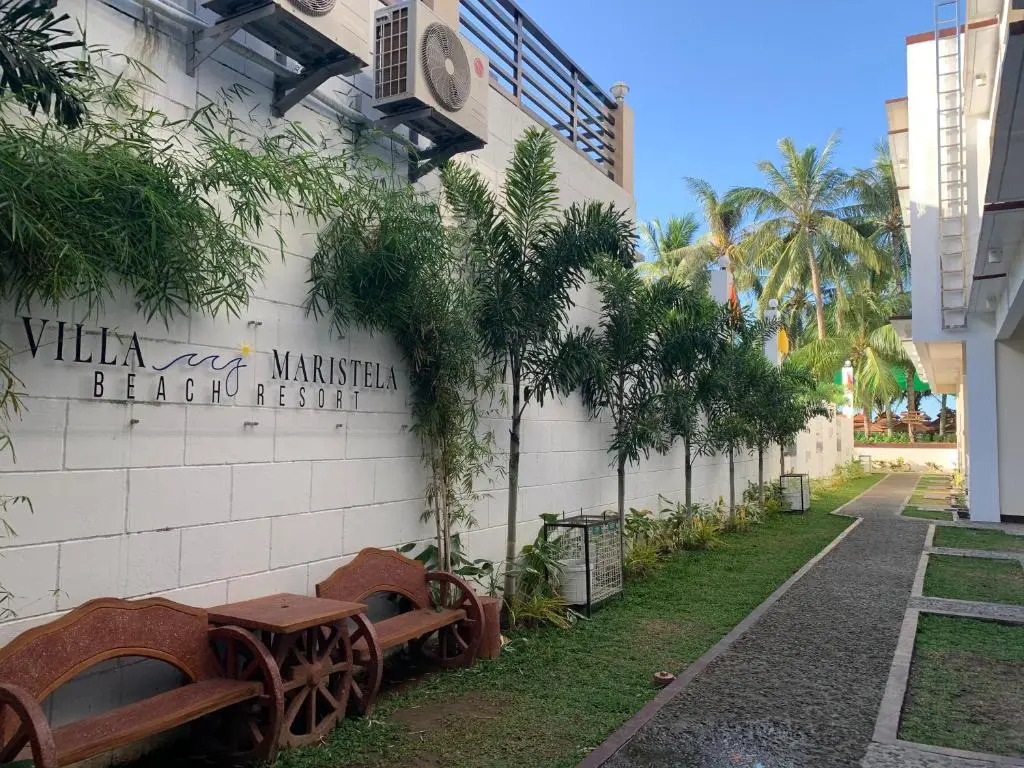 Villa MJ Maristela Beach Resort