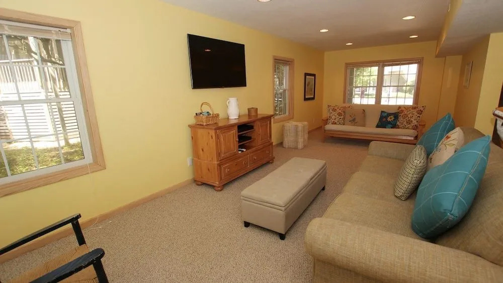 Shore Haven - 5 Br Home