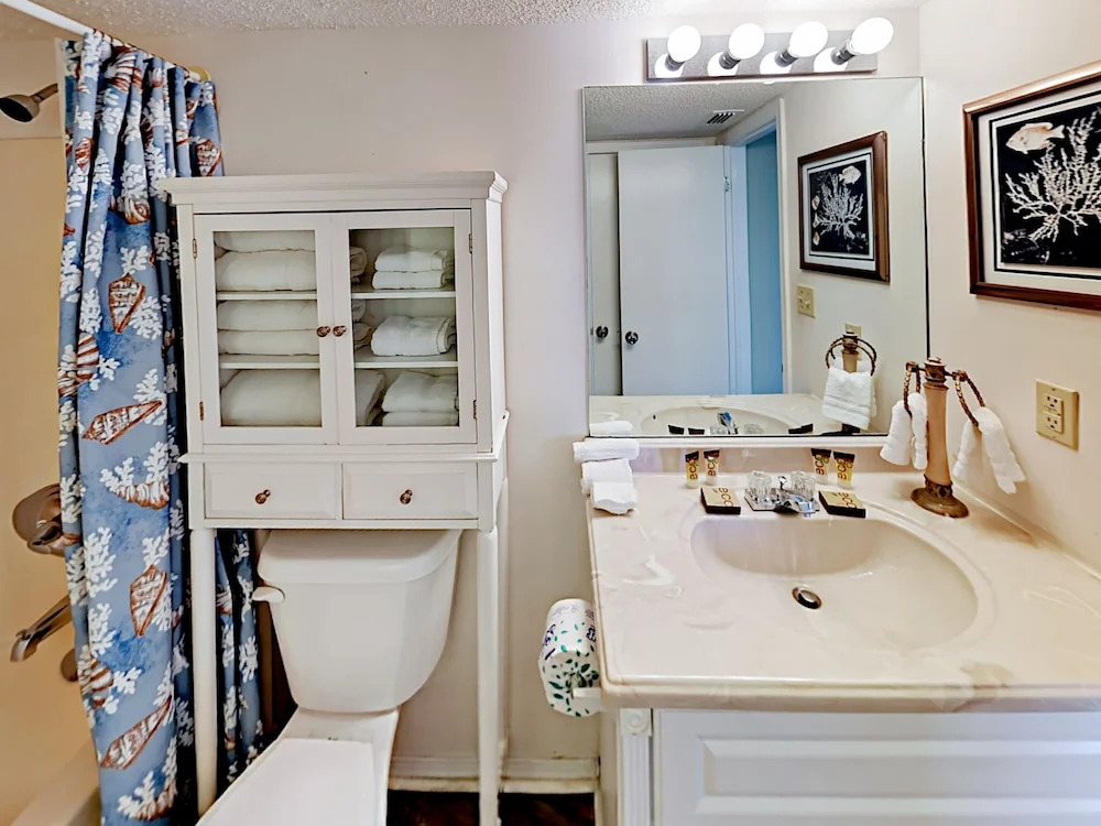 24522 Perdido Beach Boulevard Condo #5714 3 Bedrooms 2 Bathrooms Condo