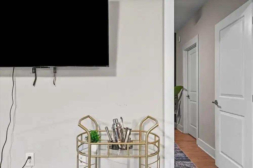 Upscale 3BR Suite Mins Uptown Charlotte