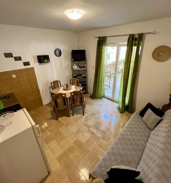 Apartment Bogomir - 80m from beach