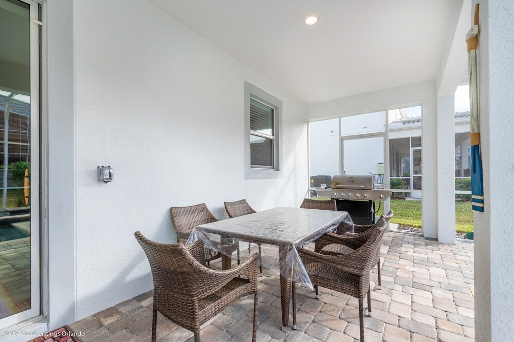 6 Bdrm 5 BA Vacation Home