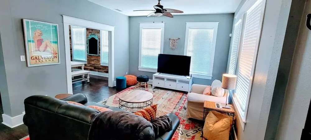 Seaglass 4 Bedroom Home by Redawning